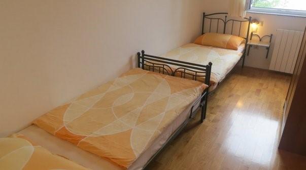 Apartmani Slavica Малинска Экстерьер фото